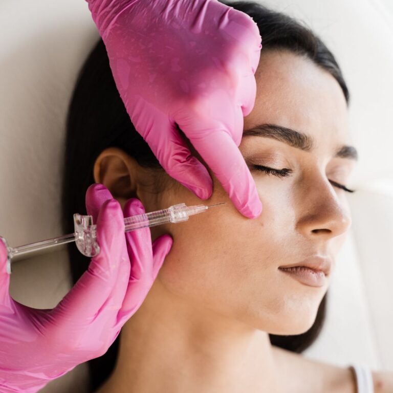 اكتشفي أضرار حقن سكلبترا قبل اتخاذ أي قرار تجميلي!