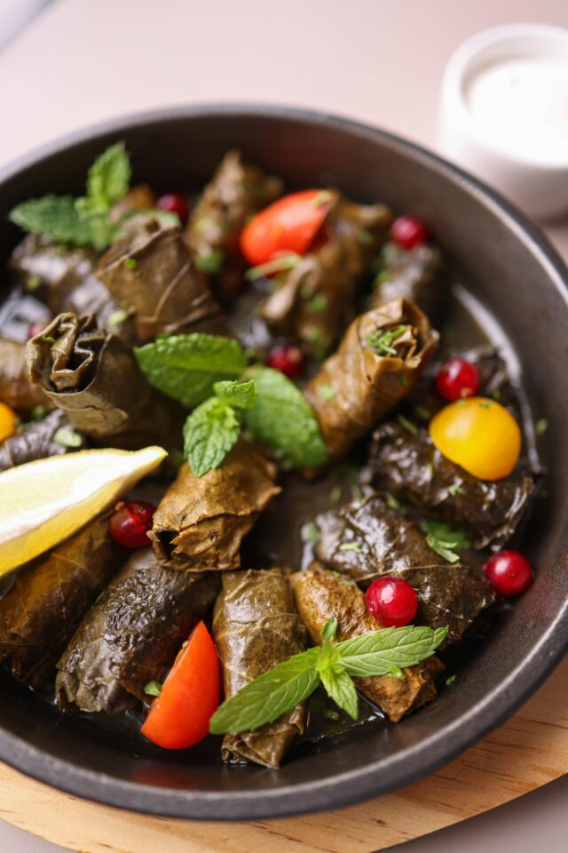 اصل ورق العنب طبق شرقي عريق عبر التاريخ