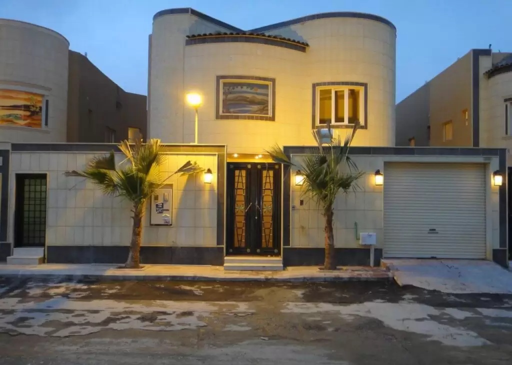 بيت لبنى العليان في الرياض