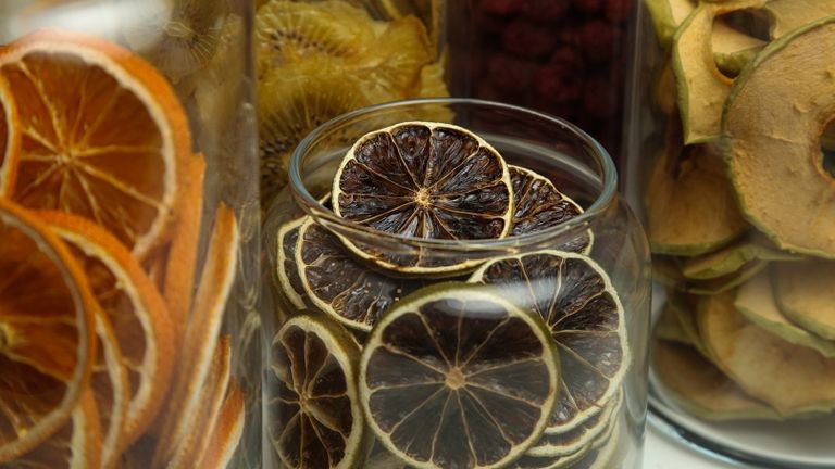 الليمون الاسود