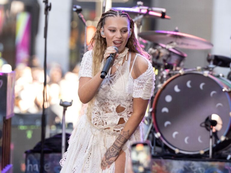 لقطات من حفل إليانا في أبوظبي تصبح ترند والأغنية التي أدّتها وراء هذا السبب!