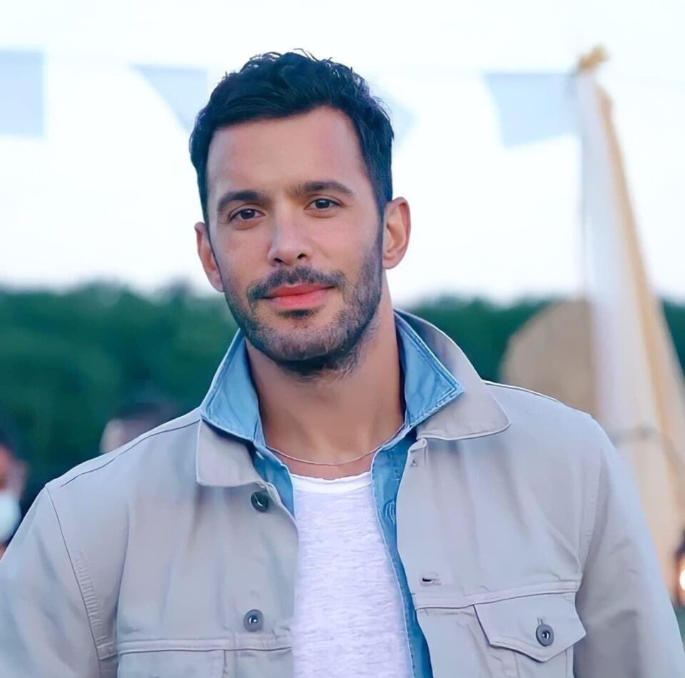 سؤال مضحك يرد عليه باريش أردوتش يتعلق بالأكل