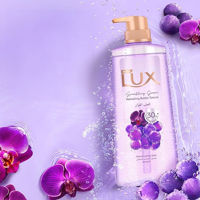 أضيفي لمسة من التألق إلى روتين الاستحمام الخاص بك مع غسول الجسم من Lux