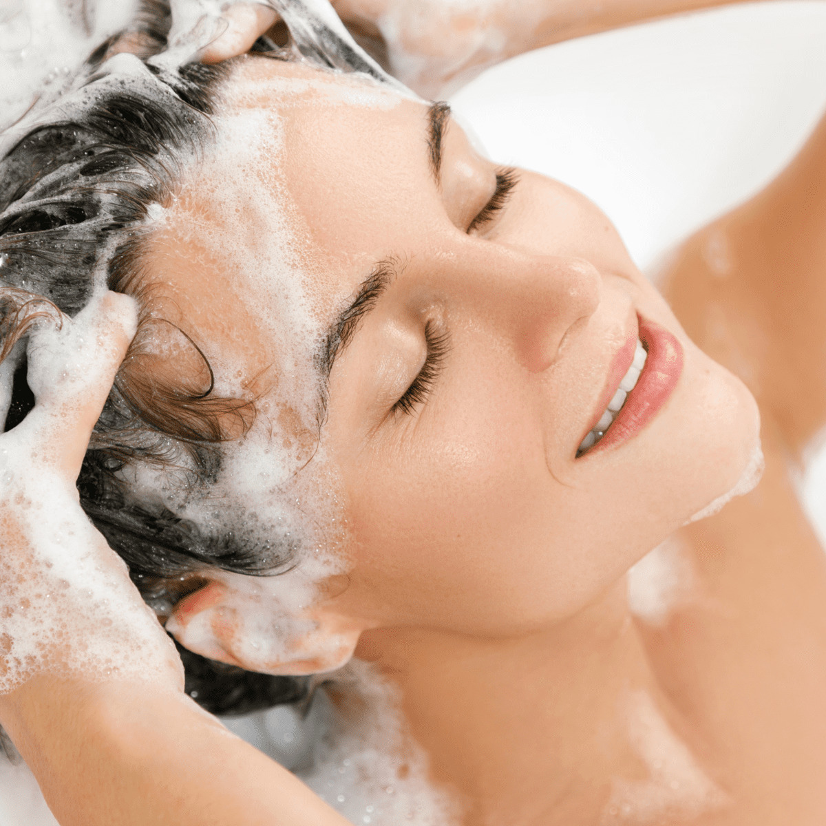 الصابون لازالة صبغة الشعر من الجلد