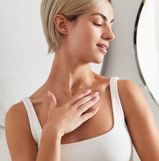 الطريقة الصحيحة لتقشير الجسم في المنزل