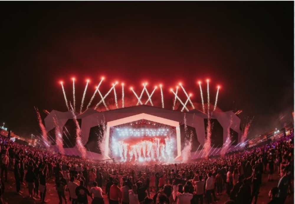 مهرجان ساوند ستورم