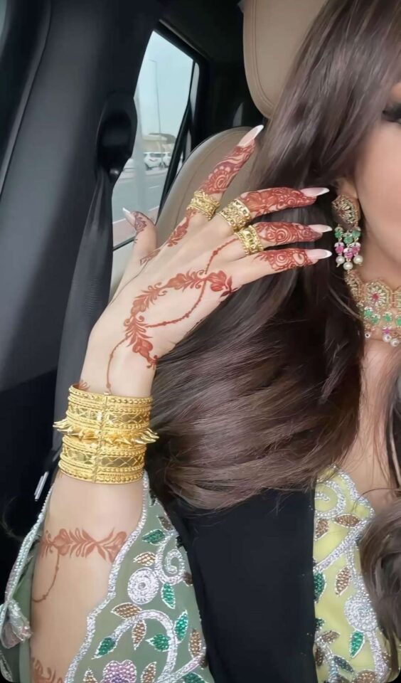 نقش يد عبر العصور: من تقليد شعبي إلى فن عالمي