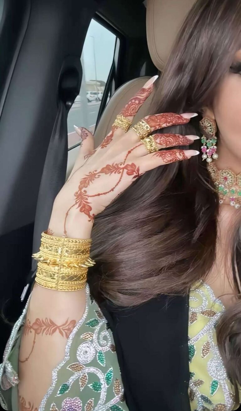 نقش يد عبر العصور: من تقليد شعبي إلى فن عالمي