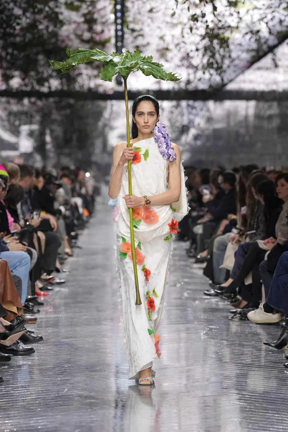 مجموعة dior الأزياء الراقية لصيف 2026