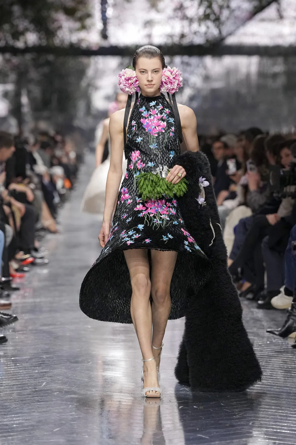 مجموعة dior الأزياء الراقية لصيف 2026