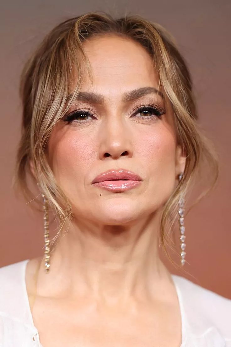 غرة طويلة مع الشعر الطويل