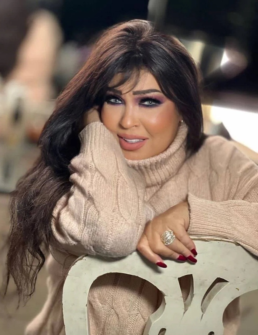 فيفي عبده في شبابها: رحلة فنية حافلة!