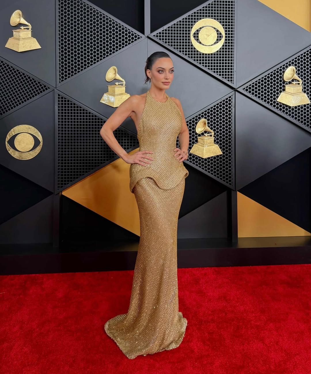 كارن وازن بفستان من نيكولا جبران