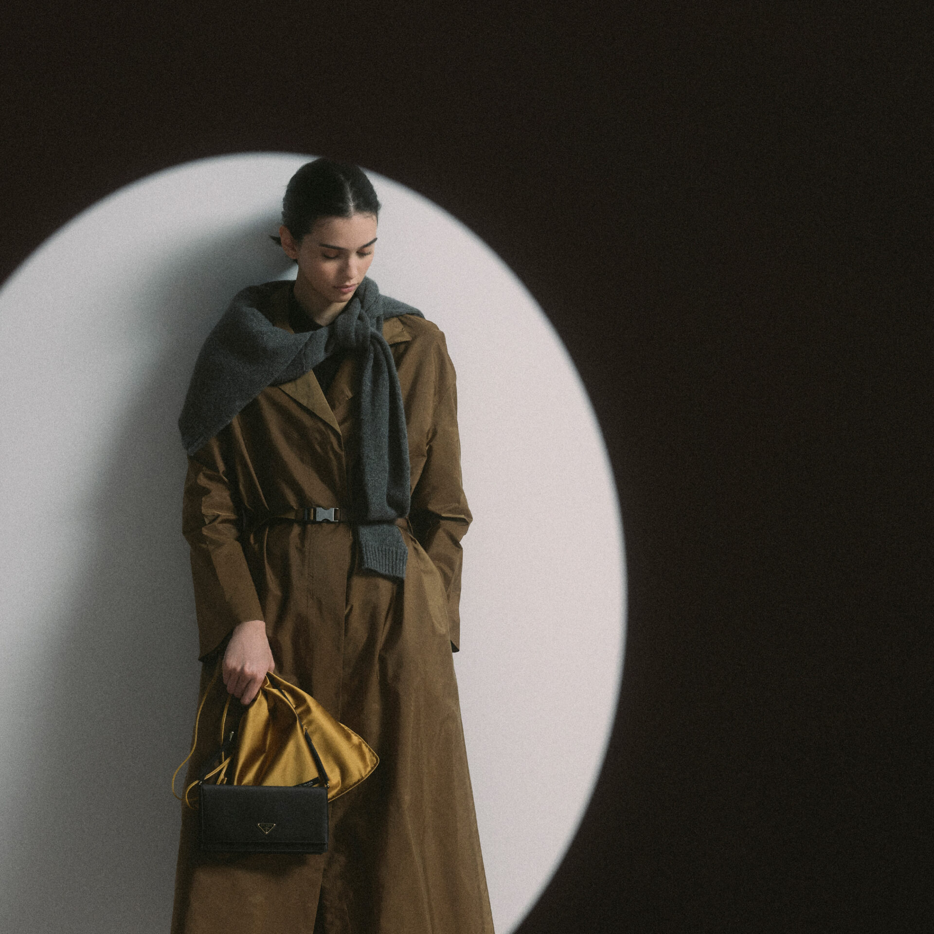 السكينة والمينيمالية والبساطة تتجلّى في مجموعة Prada لرمضان 2026