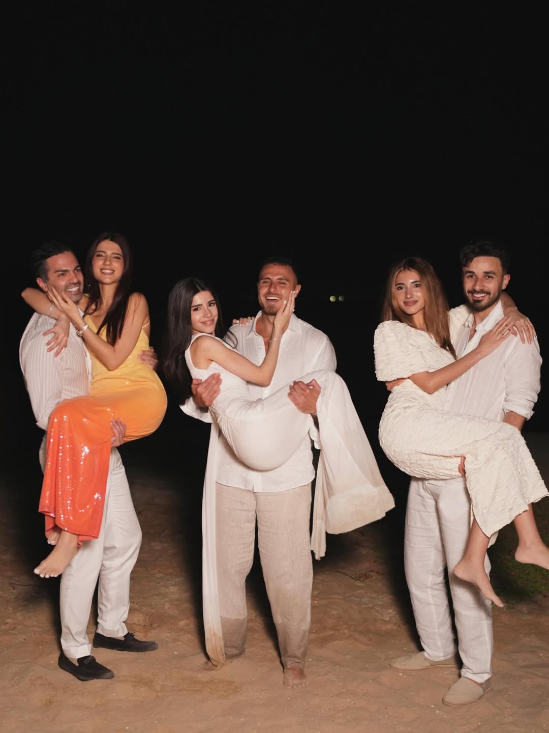 عائلة نارين بيوتي