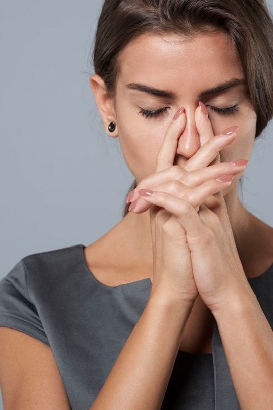 ما سبب نزيف الانف المفاجئ عند النساء؟