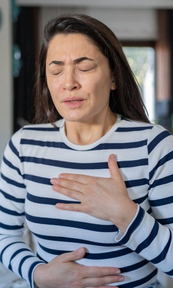 كيف يمكن علاج رعشة الجسم عند التوتر؟