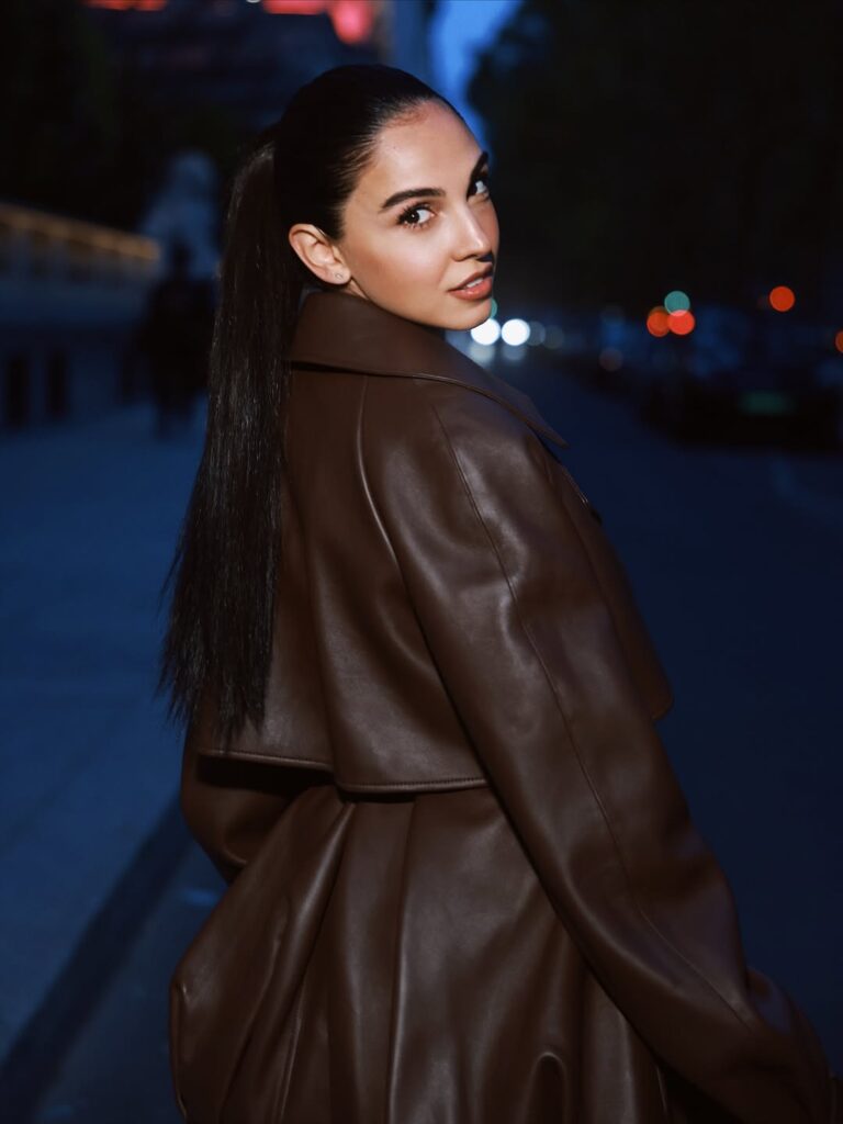 أحمد مالك إلى جانب سلمى أبو ضيف في فيلم "إيجي بست"