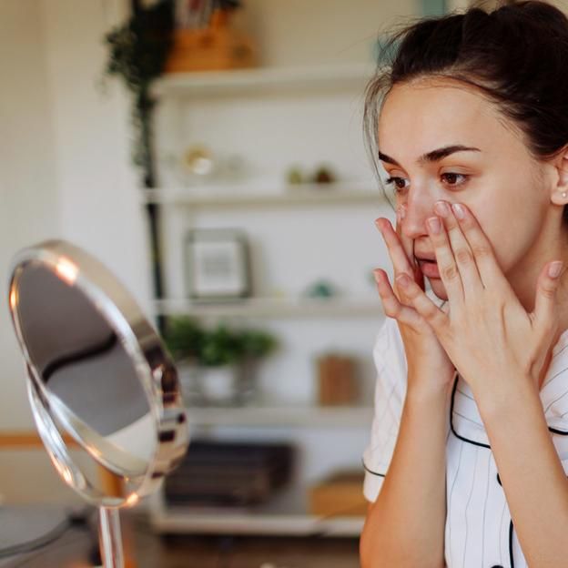 احمرار العينين