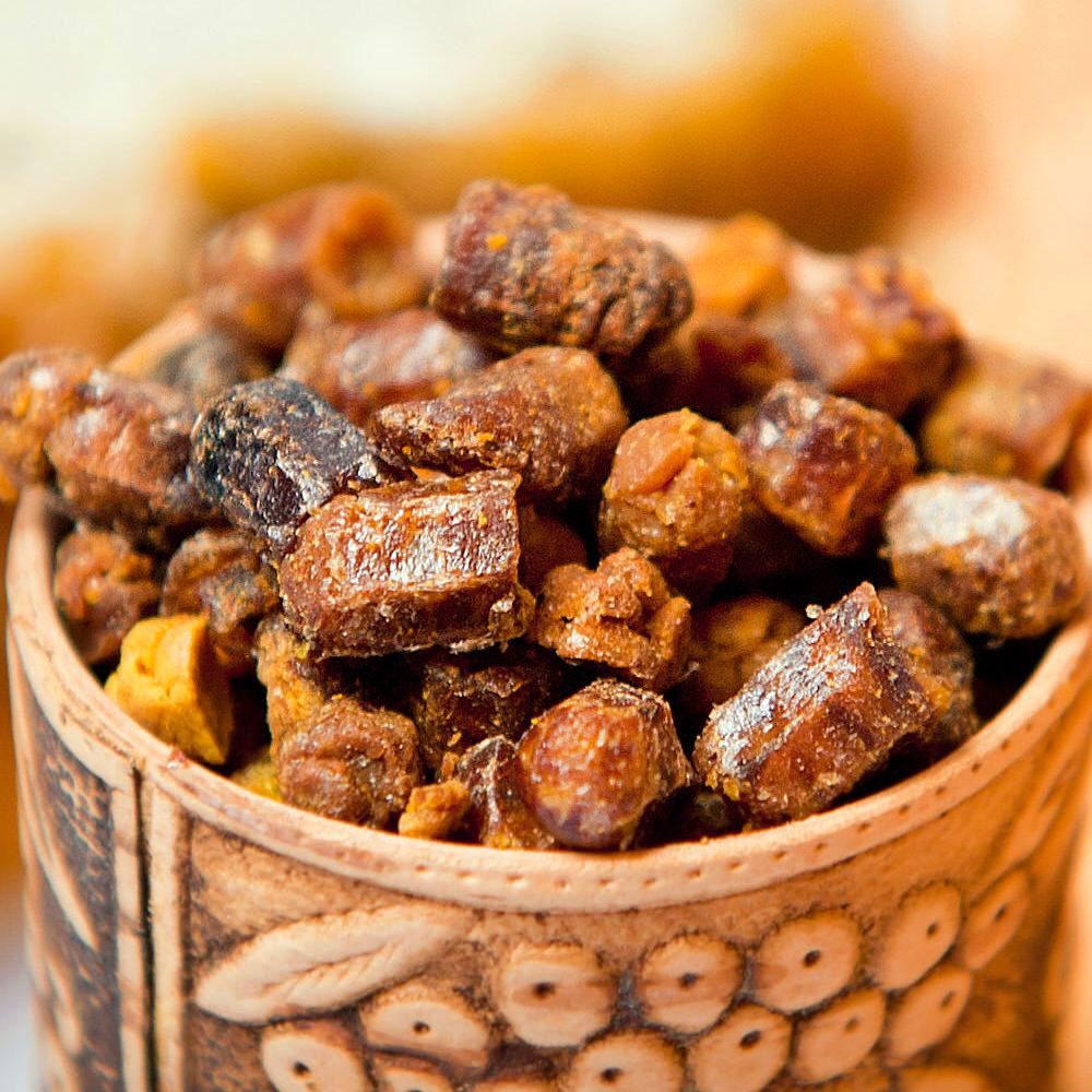 ما هي فوائد العكبر للبشرة؟