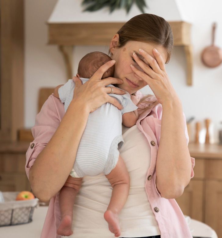 اكتئاب ما بعد الولادة... ما هي هذه الحالة ولماذا تعاني منها بعض النساء؟