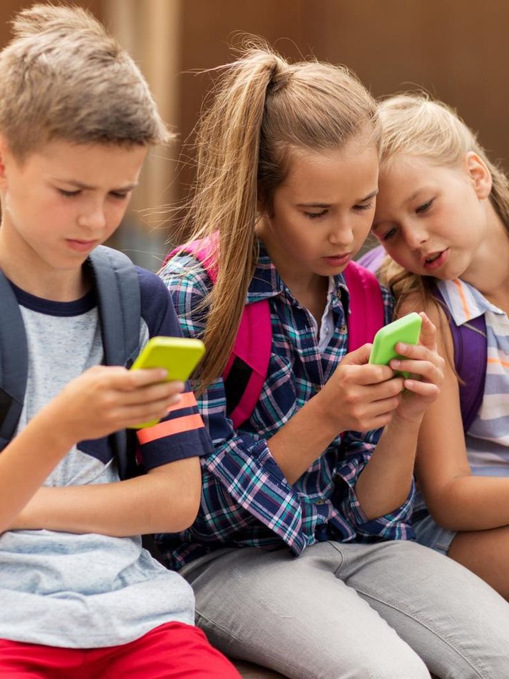 تأثير الهاتف على النمو الاجتماعي