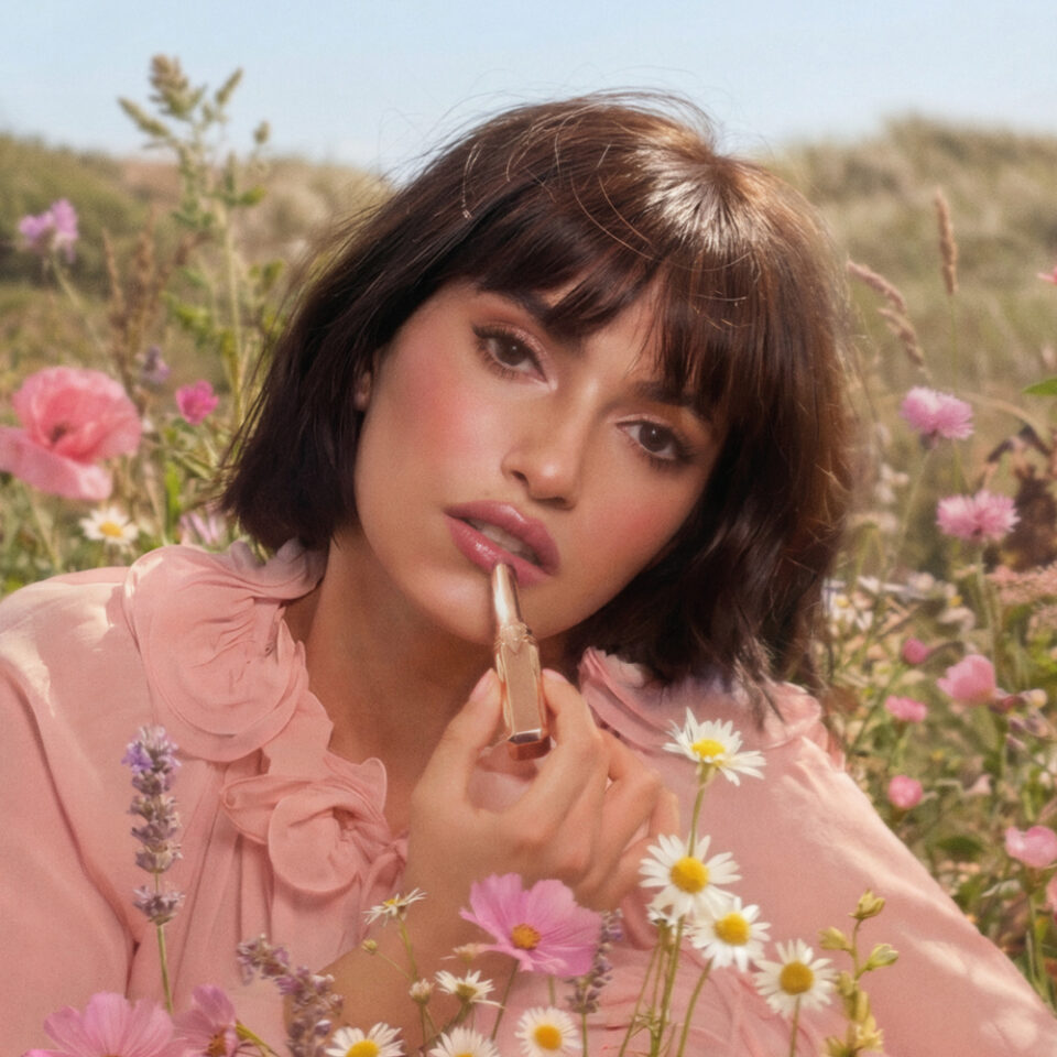 يسر الخالدي في حملة Pillow Talkمع Charlotte Tilbury