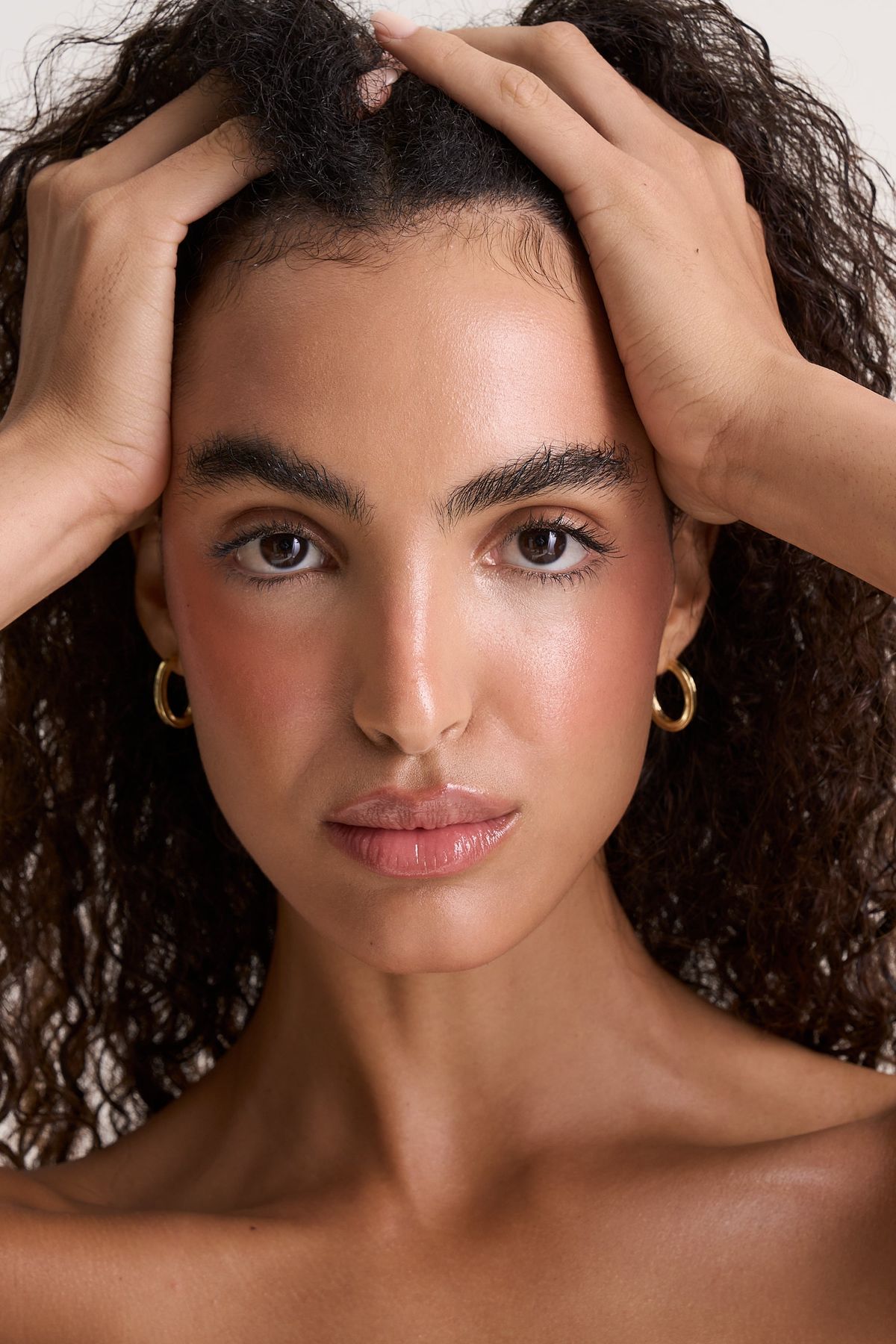 تأثير التوتر على صحة الشعر وأبرز الحلول لمعالجة المشكلة