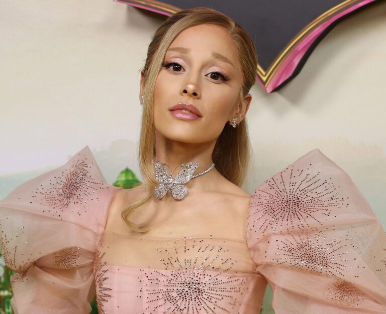 ريانا غراندي تنضم رسميًا إلى الجزء الجديد من سلسلة Meet the Parents