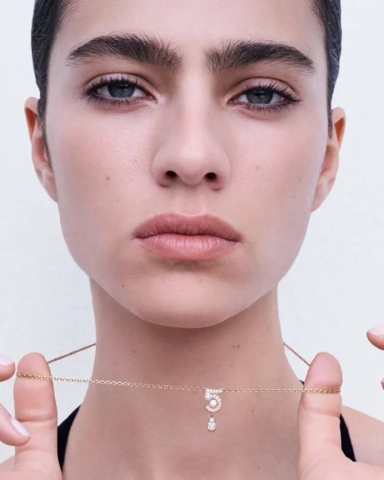 Chanel توسّع مجموعة المجوهرات الفاخرة N°5
