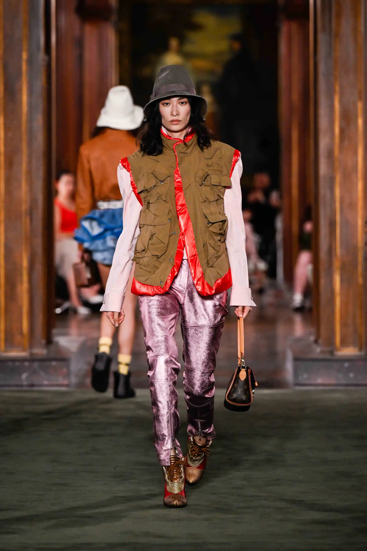 مجموعة Louis Vuitton Cruise 2027