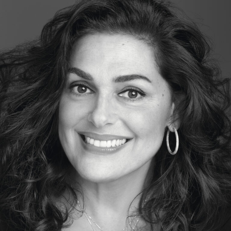 Laura Mercier: اكتشاف الجمال بعيدًا عن المثالية