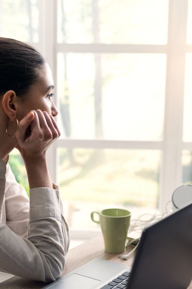 كيف أتخلص من التفكير الزائد؟